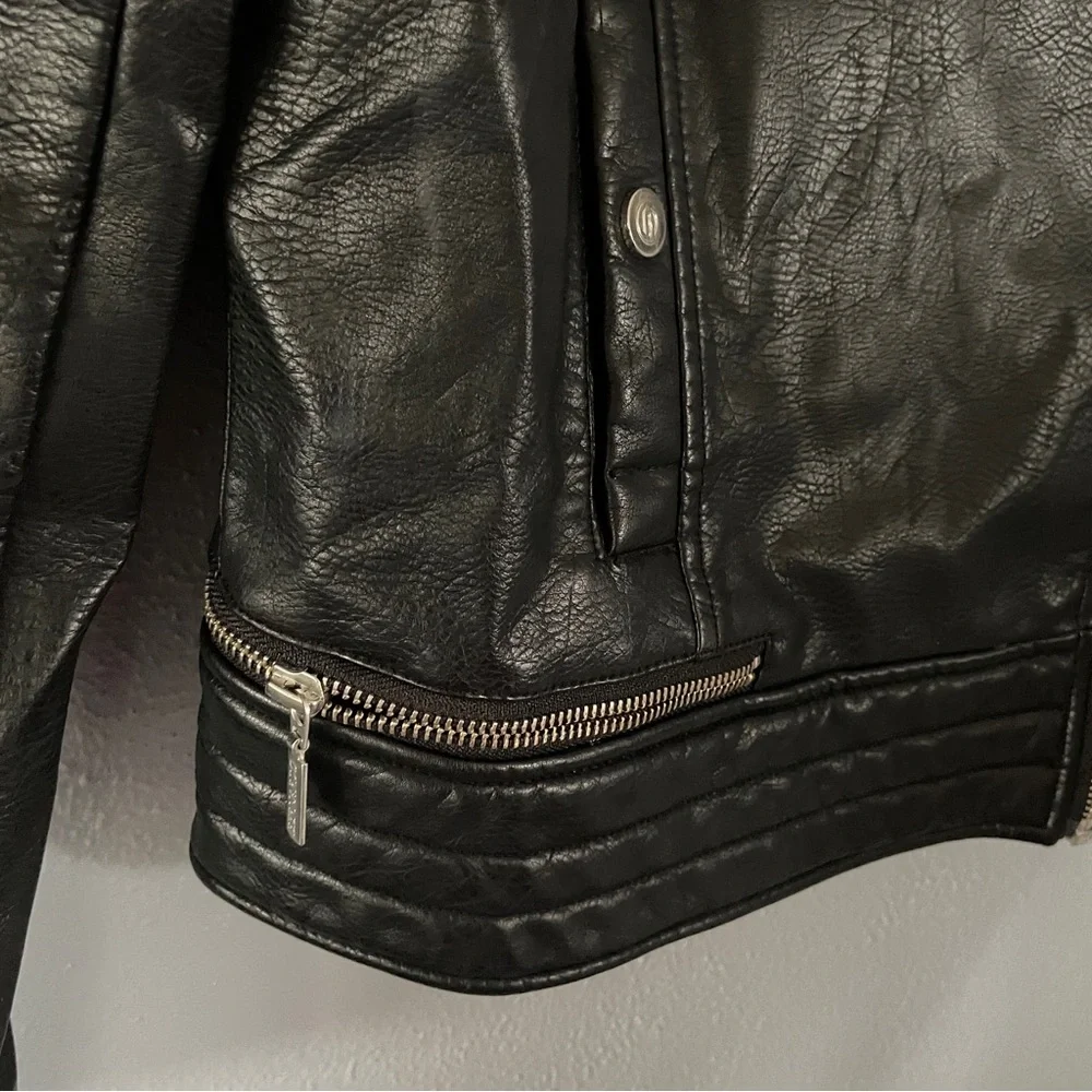 Bernardo Black Leather Motorcycle Moto Jacket Womens Size M - Picture 5 of 9
